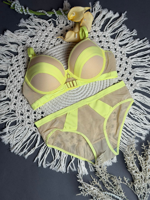 ست شورت و سوتین اسفنجی نیم جک لیمویی